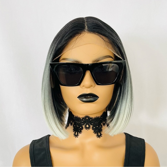 Gorgeous & Classic Ombre Pearl Grey Premium Fiber Lace Front Wig! - Picture 10 of 10